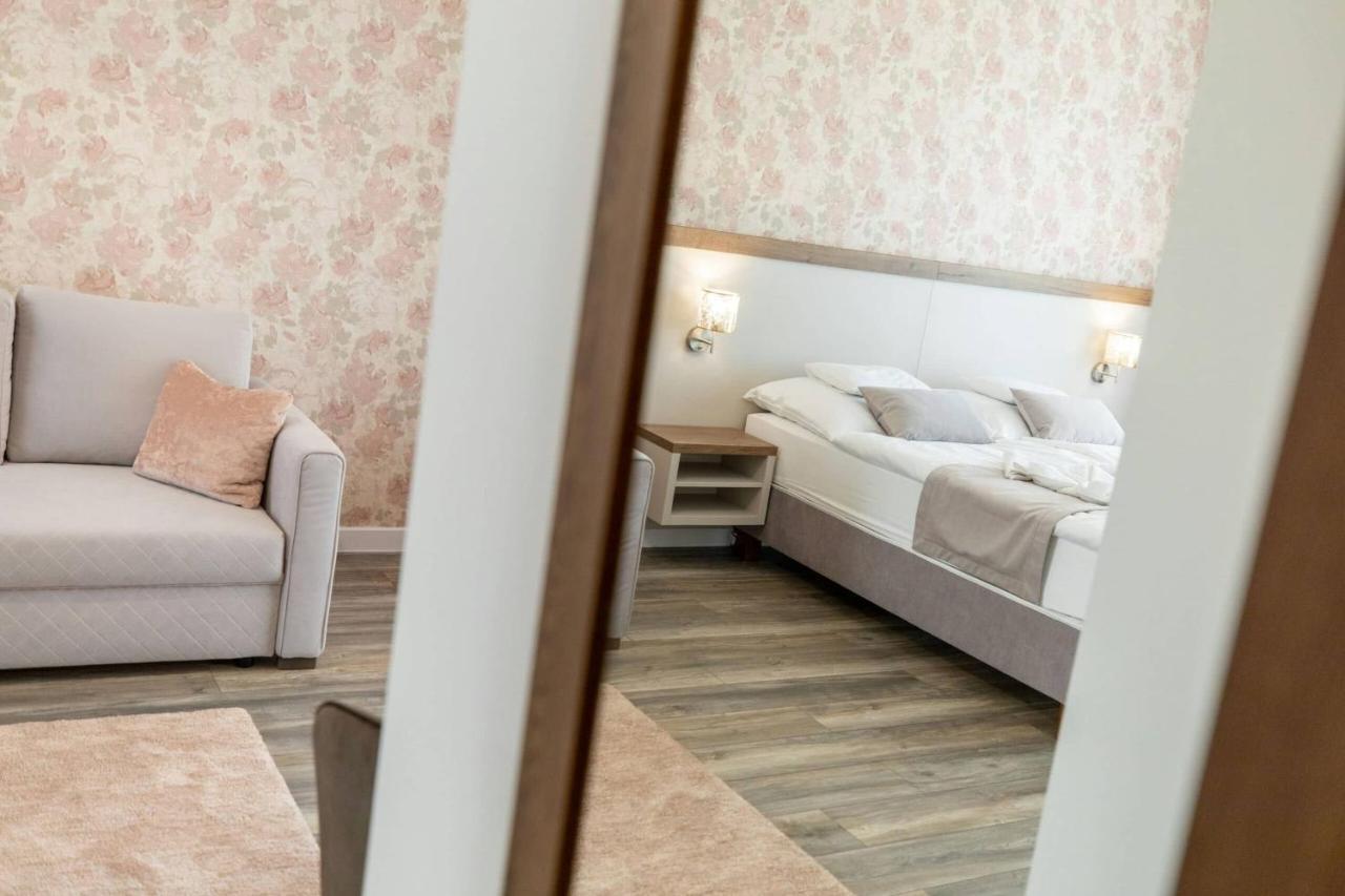 Aszuvilag Rezidencia With Sauna & Jacuzzi Legyesbenye Dış mekan fotoğraf