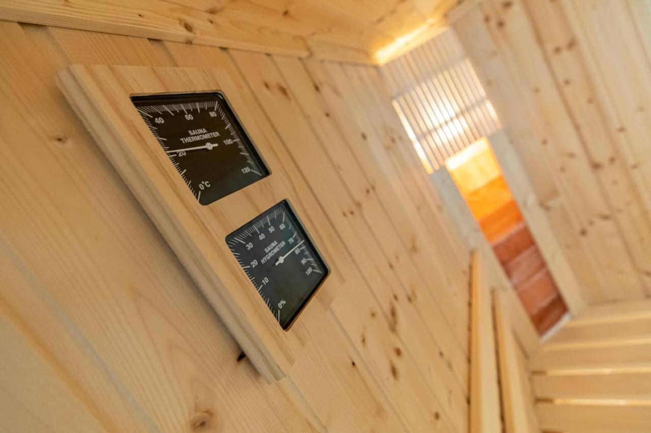 Aszuvilag Rezidencia With Sauna & Jacuzzi Legyesbenye Dış mekan fotoğraf