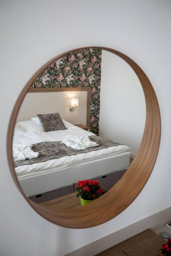 Aszuvilag Rezidencia With Sauna & Jacuzzi Legyesbenye Dış mekan fotoğraf